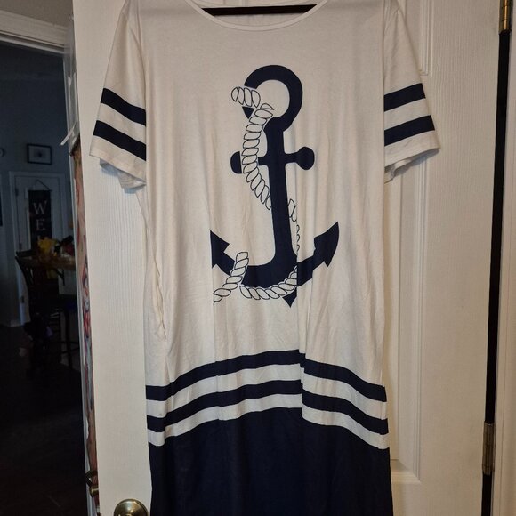 Dresses & Skirts - Dress